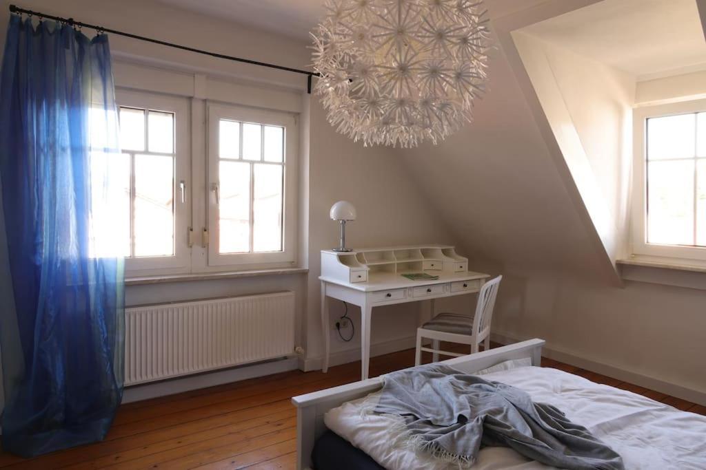 Charmante, Grosszuegige Ferienwohnung Villa Fleurie Бреттен Экстерьер фото